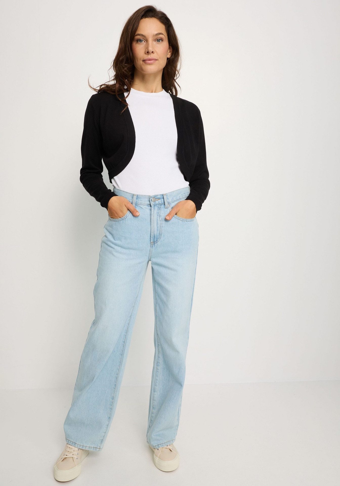 Zum Outfit 7