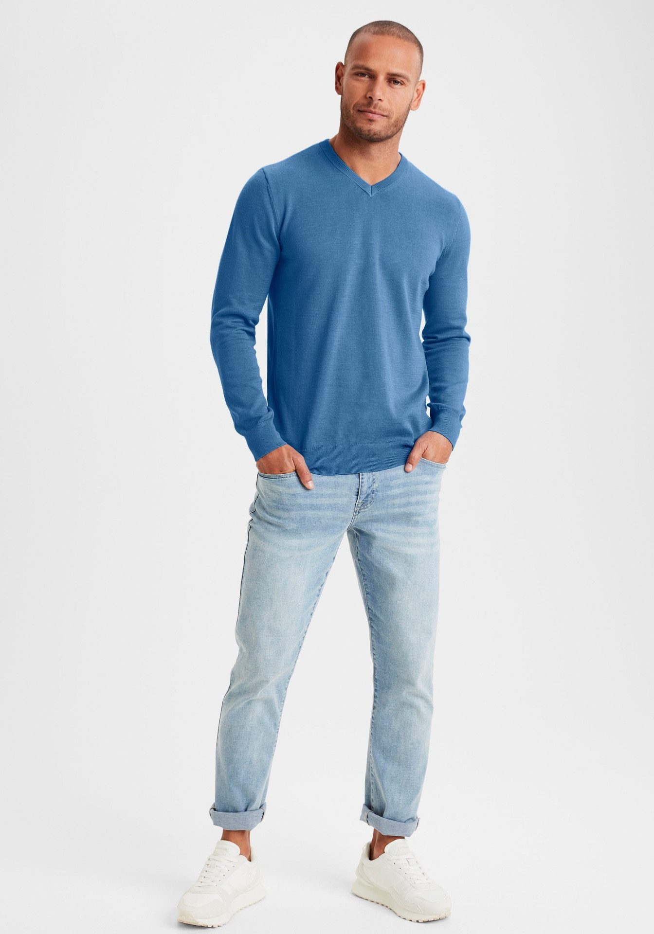 Zum Outfit 11