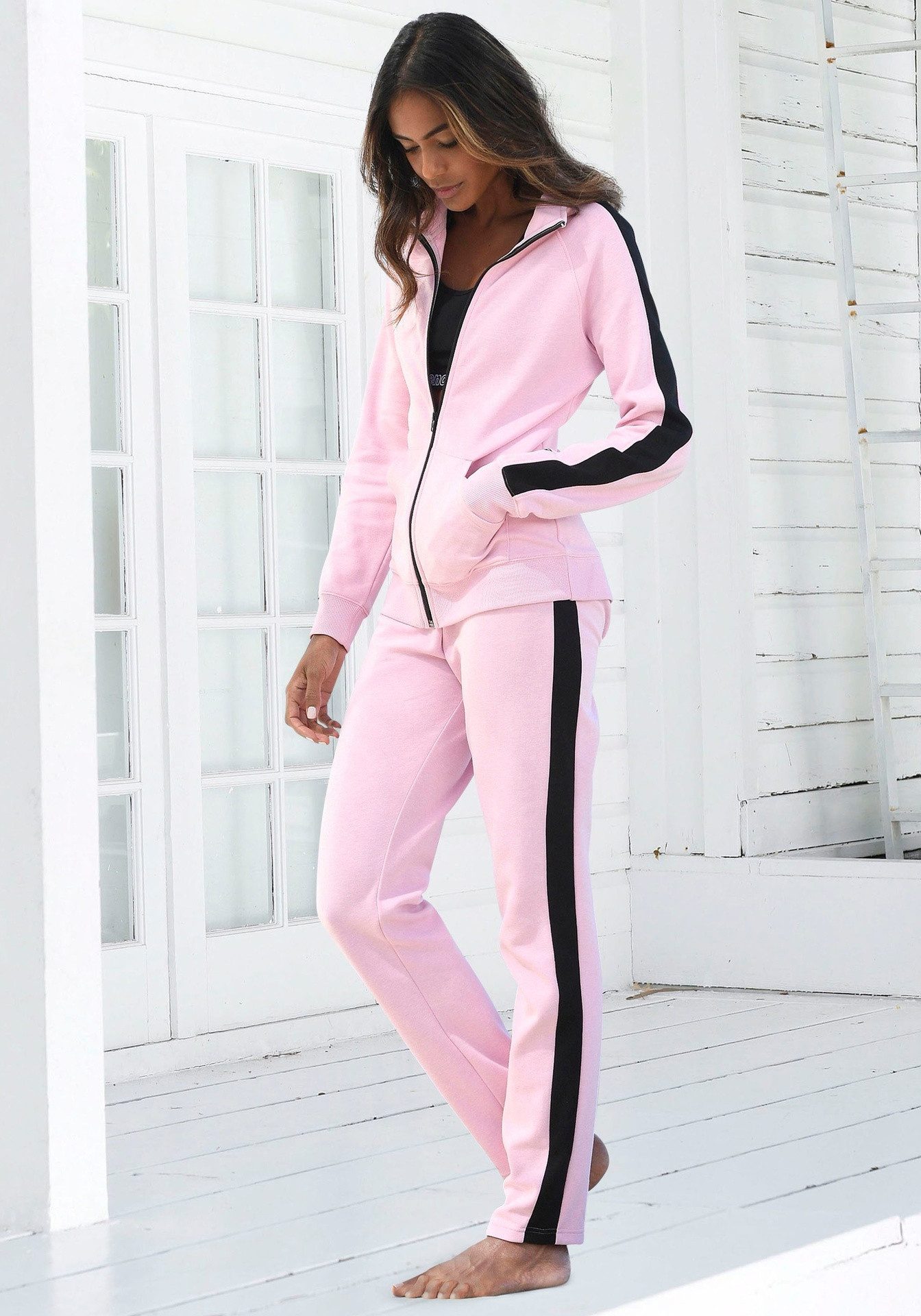 Zum Outfit 6