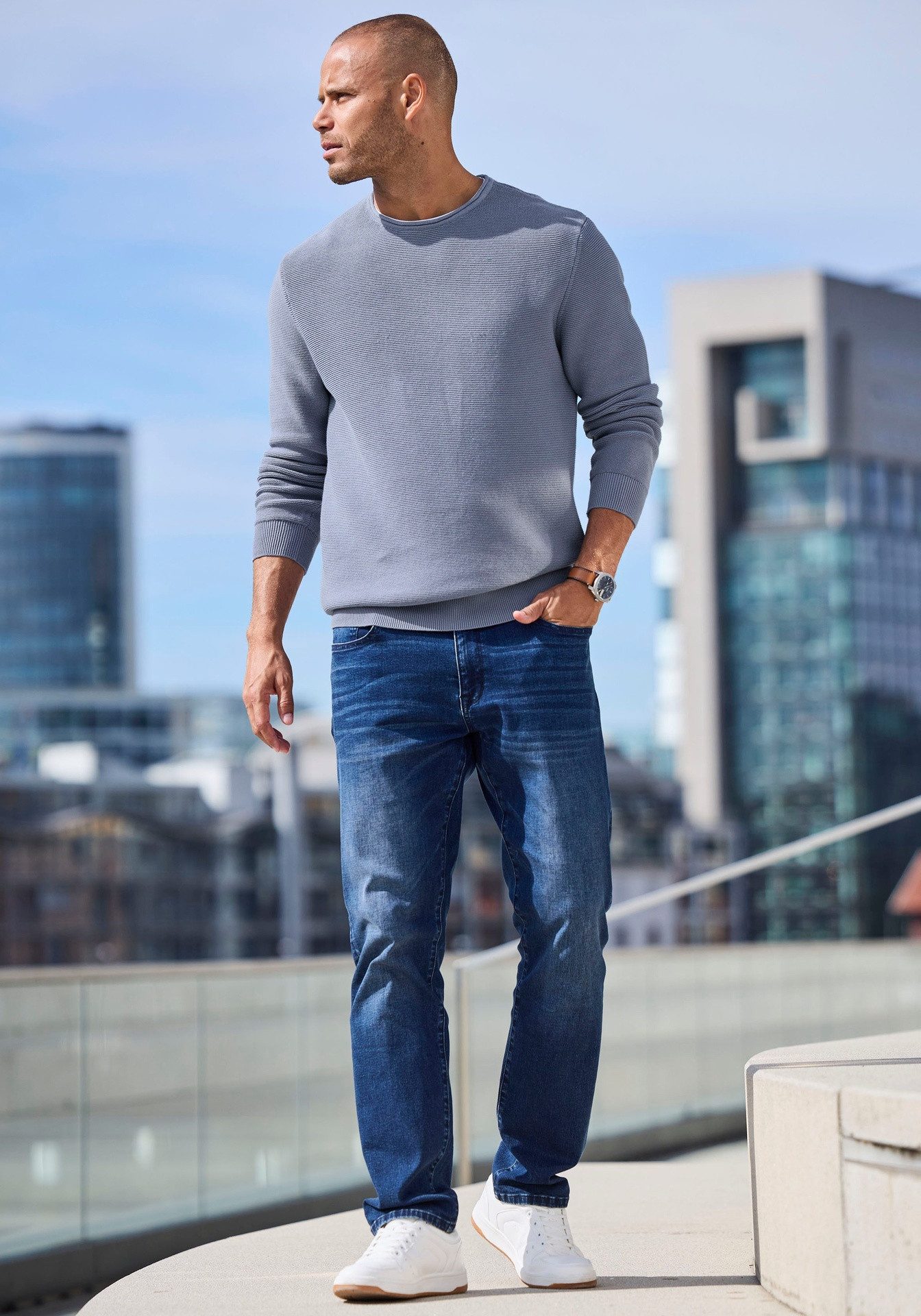 Zum Outfit 11