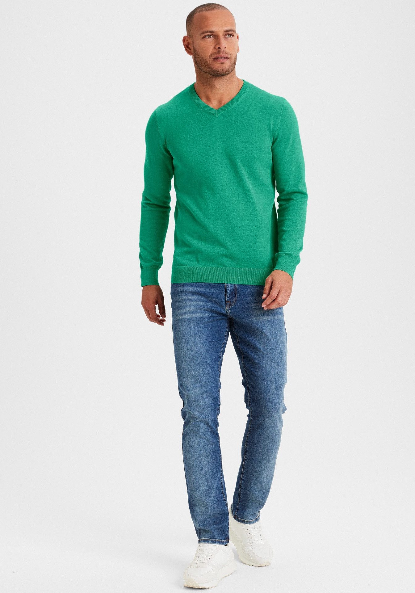 Zum Outfit 10
