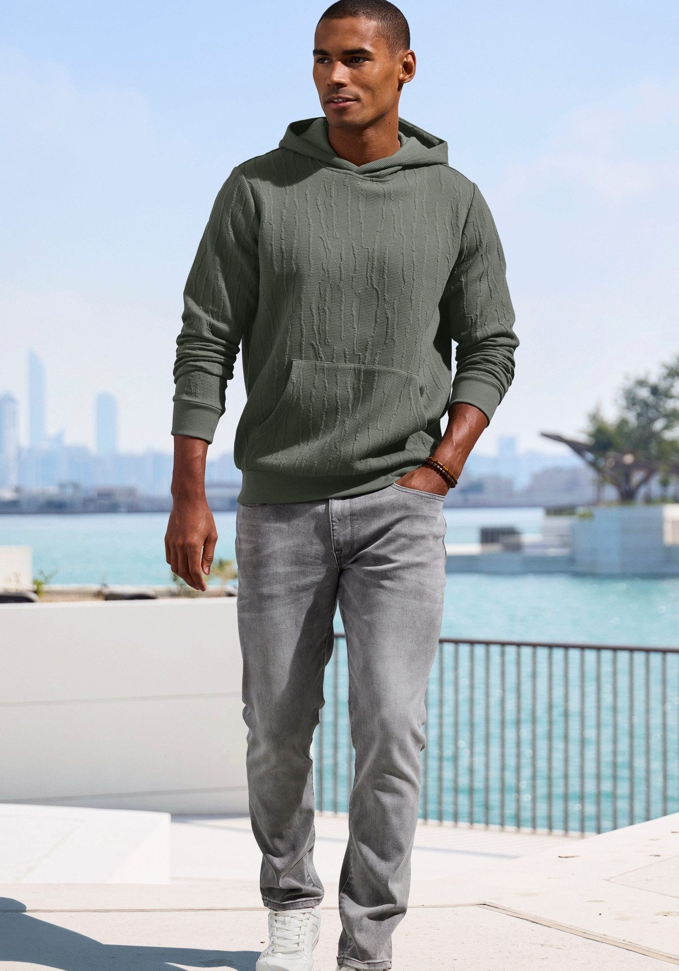 Zum Outfit 9